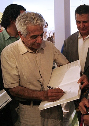 پرويز تناولی